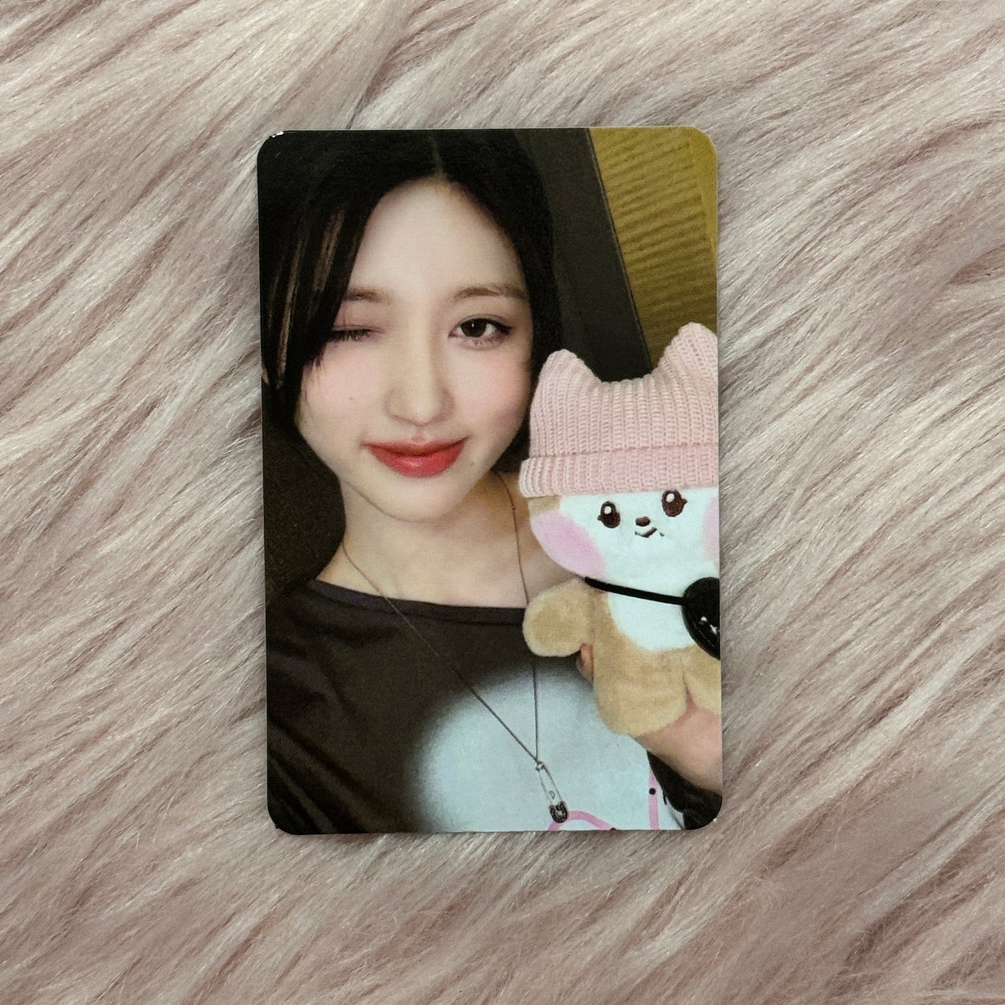 IVE SWITCH POP-UP STORE LINE FRIENDS PHOTOCARD