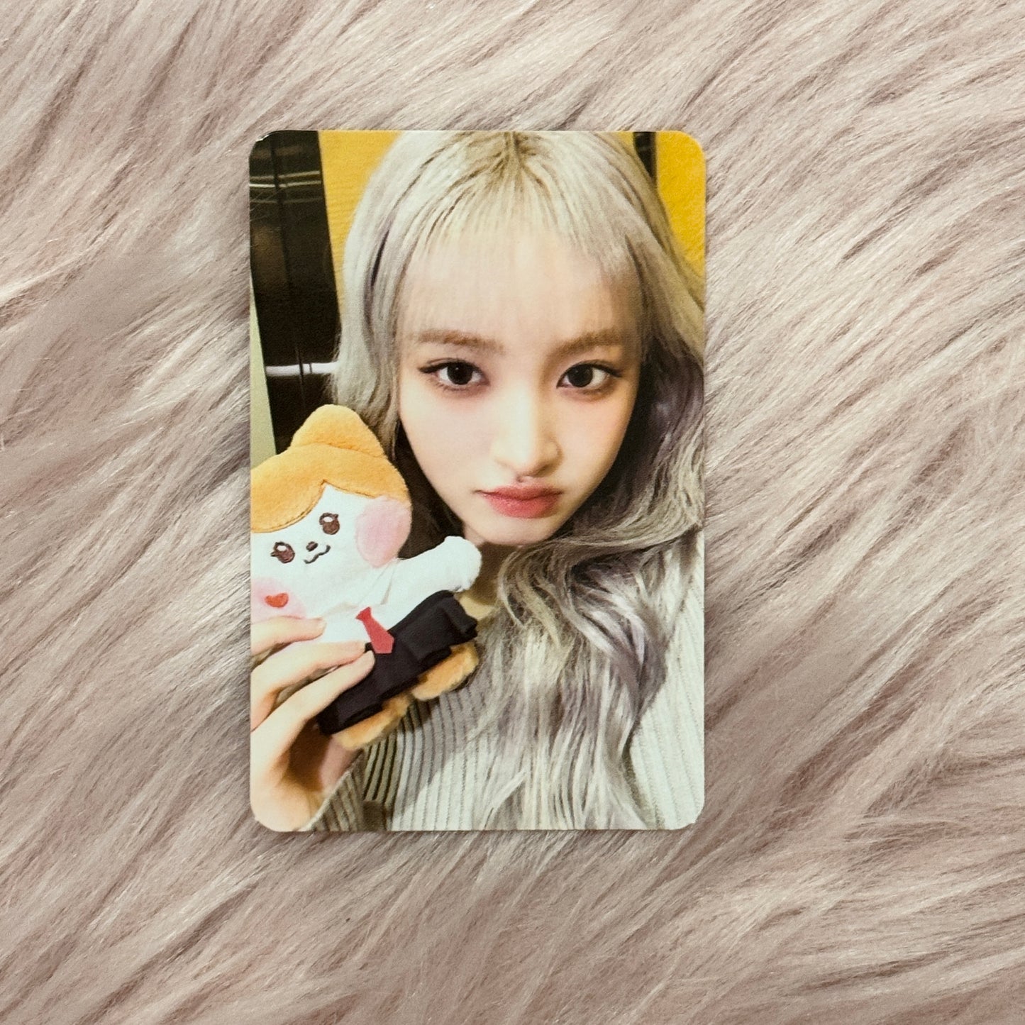 IVE SWITCH POP-UP STORE LINE FRIENDS PHOTOCARD