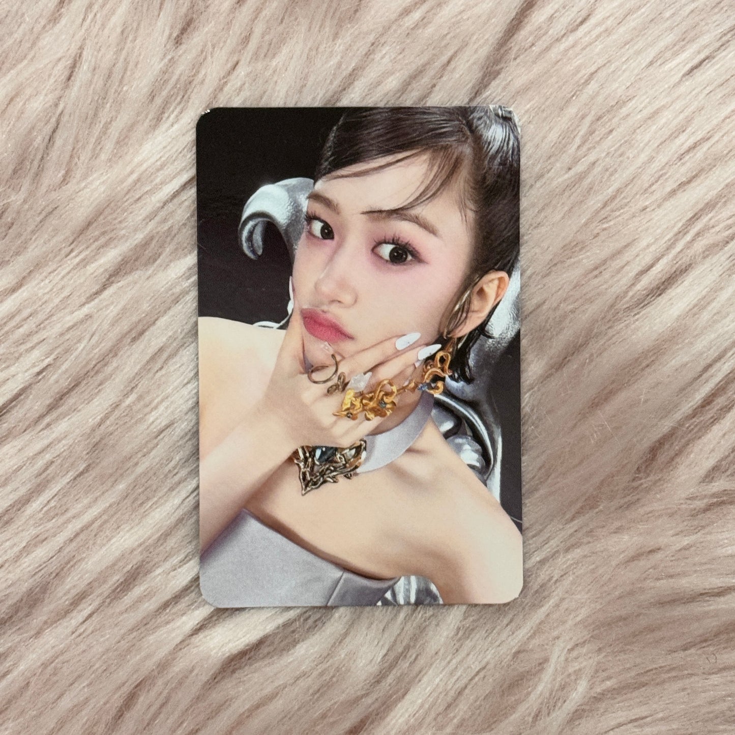 IVE SWITCH POP-UP STORE LINE FRIENDS PHOTOCARD
