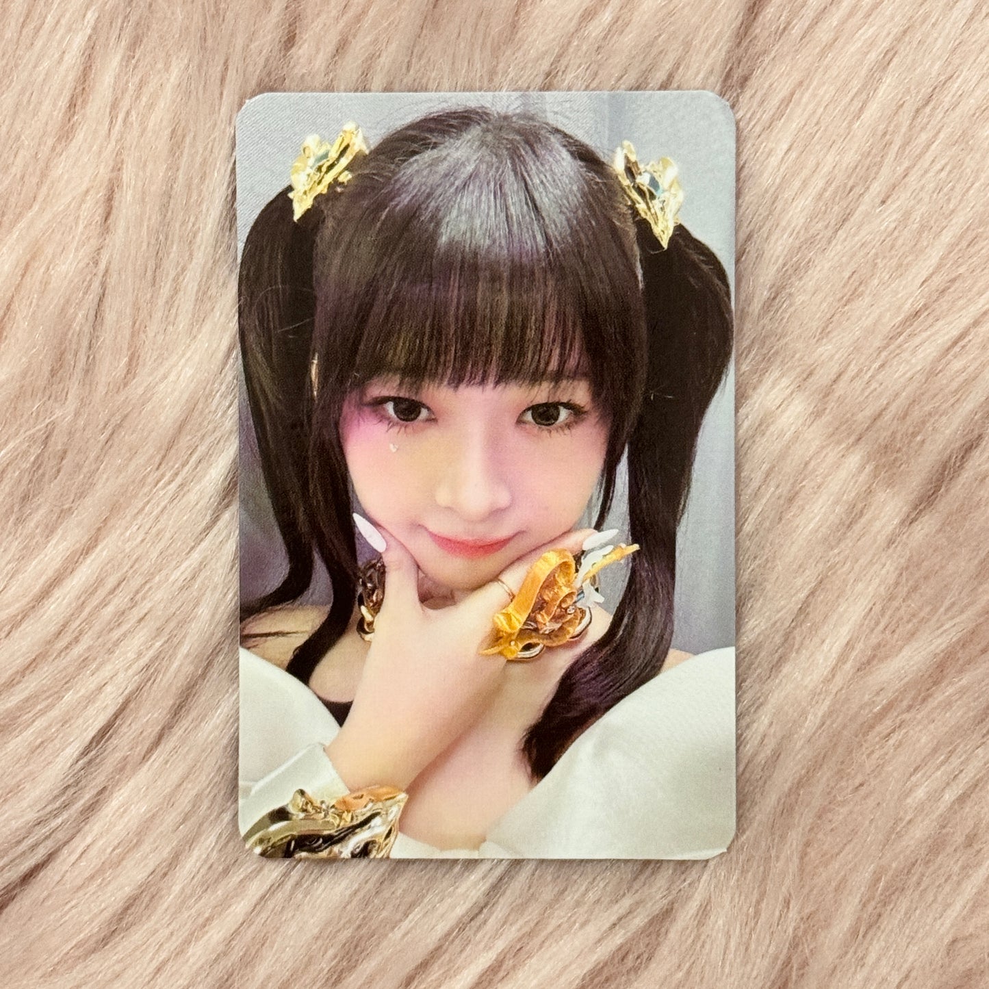 IVE SWITCH POP-UP STORE LINE FRIENDS PHOTOCARD