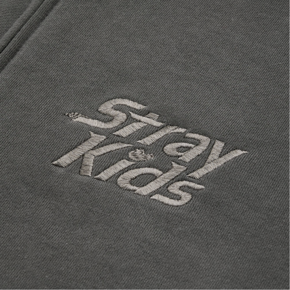 [PRE-ORDER BENEFIT] Stray Kids World Tour RUN IT JAPAN OFFICIAL MD HOODIE