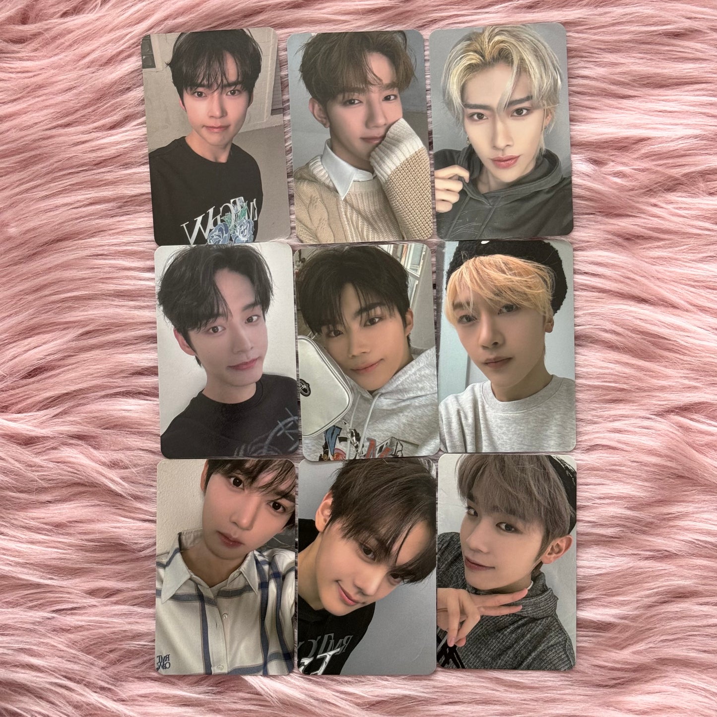 ZEROBASEONE X ROMANTIC CROWN PHOTOCARD