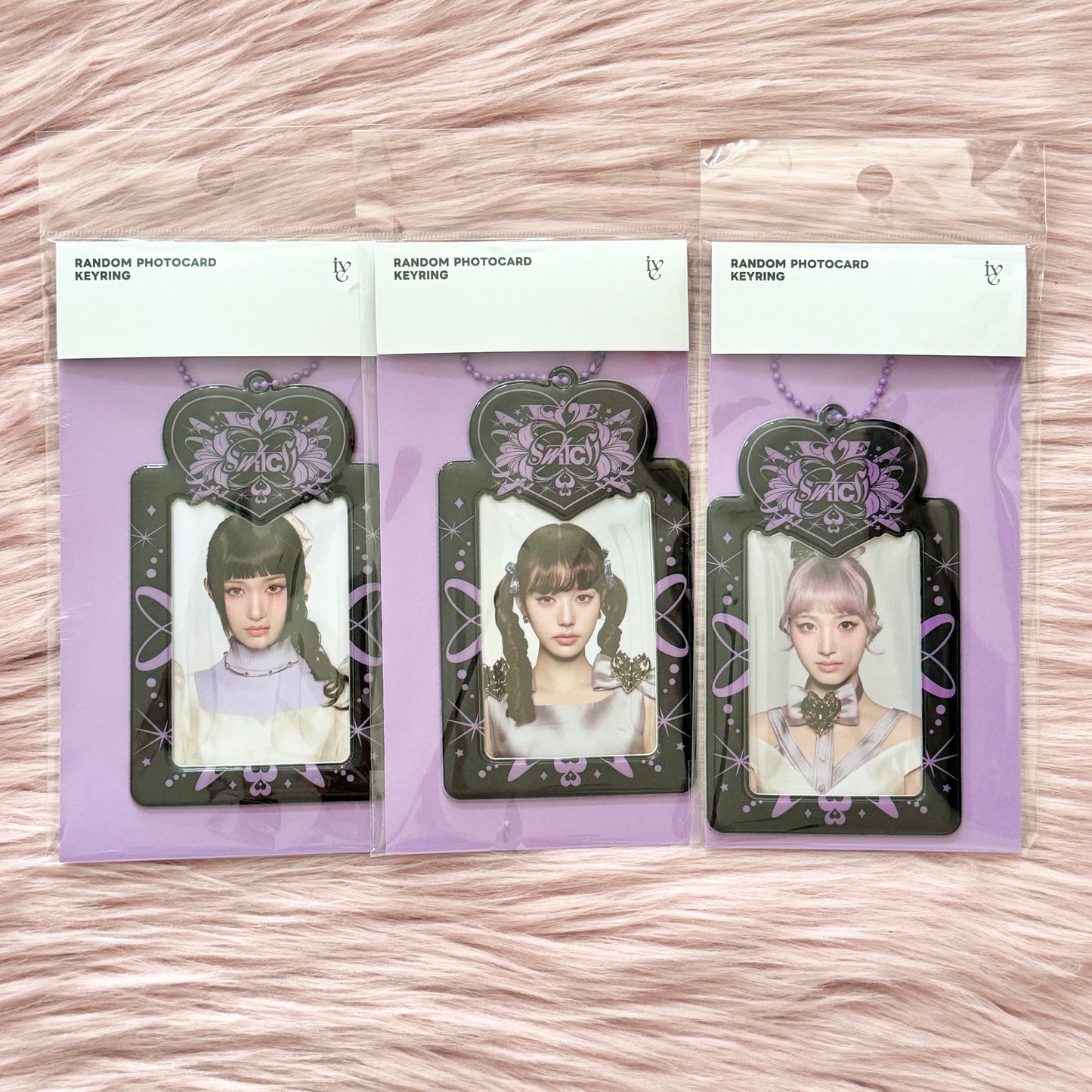 IVE SWITCH POP-UP MD RANDOM PHOTOCARD KEYRING