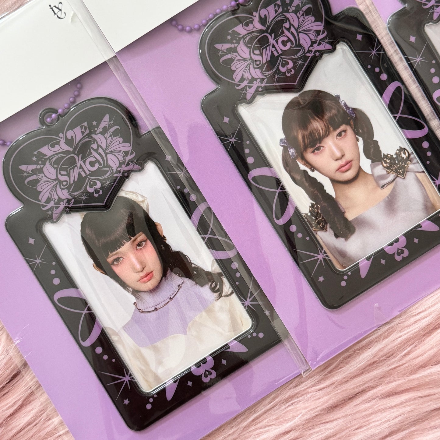 IVE SWITCH POP-UP MD RANDOM PHOTOCARD KEYRING