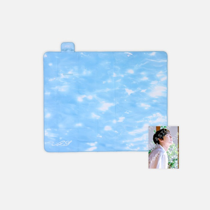 [PRE-ORDER] NCT DOYOUNG Soar OFFICIAL MD PICNIC MAT