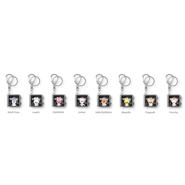 [PRE-ORDER EVENT] Stray Kids THIS & THAT POP-UP STORE OFFICIAL MD SKZOO MIRROR KEYRING